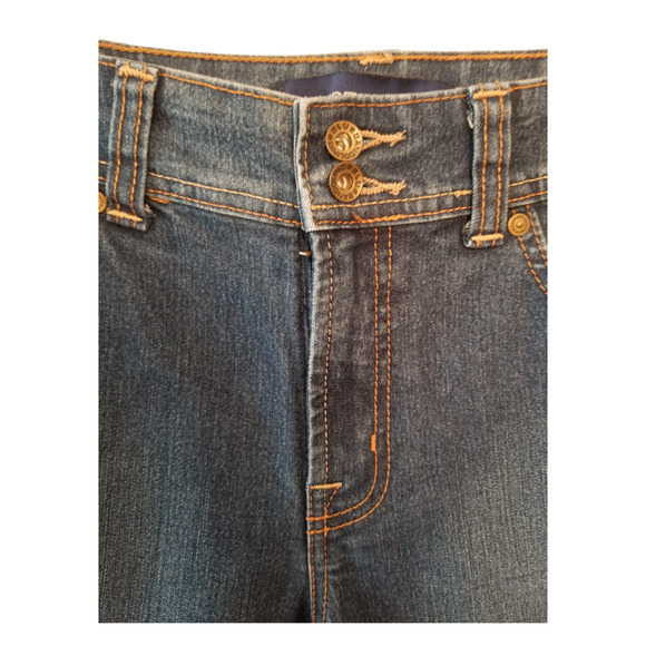 Bandolino Blue Arianna Bootcut Women's Jeans Size 6 (32) Inseam 31 in - Picture 3 of 8